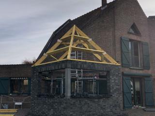 Avant - charpente et toiture