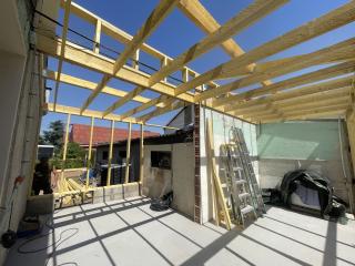 Pendant - aménagement d'une pièce et réfection de toiture